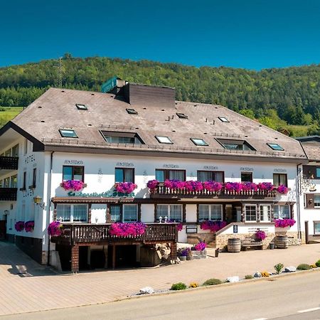 Landhotel Loewen Blumberg Exterior foto